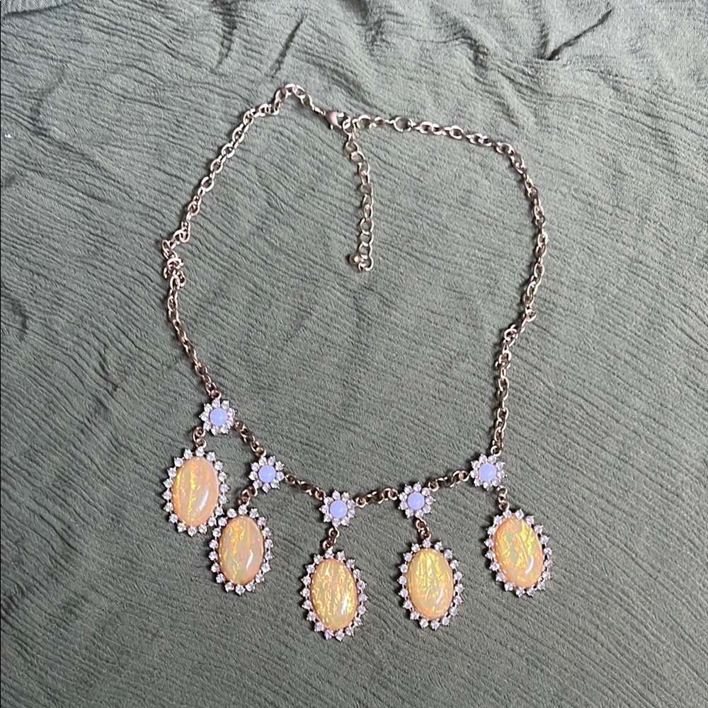Elegant Gold Color and Yellow Necklace